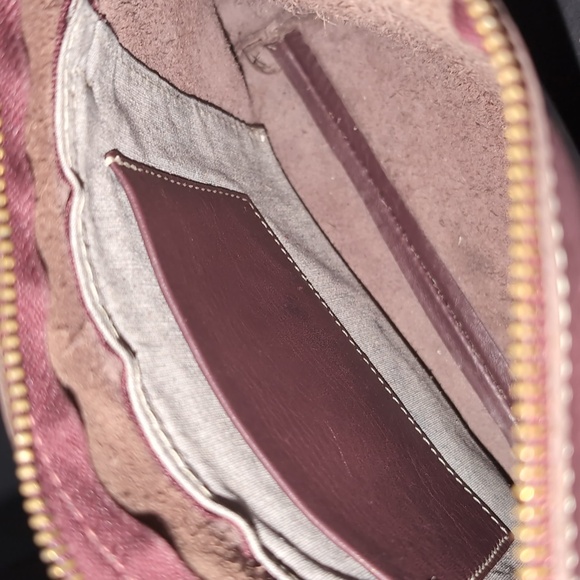 Roots Brown Leather Women's Crossbody Bag. - Picture 4 of 10